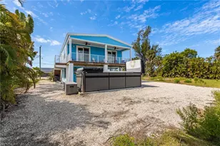 261 Donora Blvd, Fort Myers Beach, FL 33931 - Photo 32