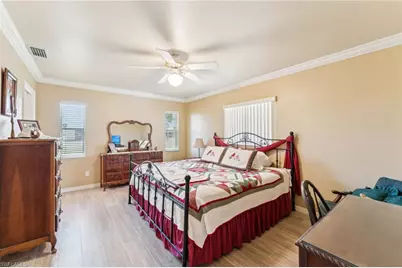 914 SW 3rd Ave, Cape Coral, FL 33991 - Photo 16