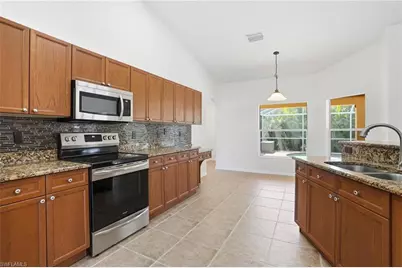 928 NW 5th Pl, Cape Coral, FL 33993 - Photo 16