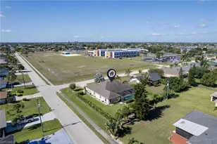 201 SW 35th St, Cape Coral, FL 33914 - Photo 32