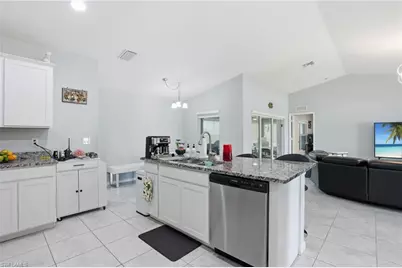 1201 NW 14th Pl, Cape Coral, FL 33993 - Photo 12