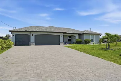 1201 NW 14th Pl, Cape Coral, FL 33993 - Photo 2