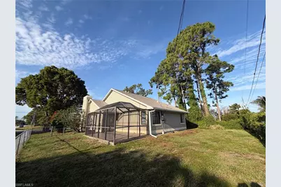 9225 Pineapple Rd, Fort Myers, FL 33967 - Photo 20