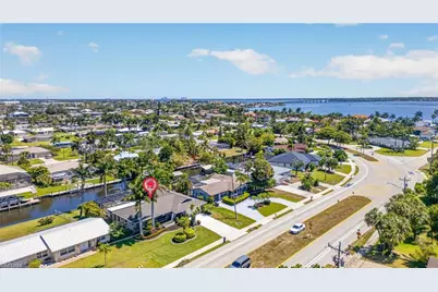1229 El Dorado Pkwy E, Cape Coral, FL 33904 - Photo 36
