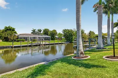1229 El Dorado Pkwy E, Cape Coral, FL 33904 - Photo 32