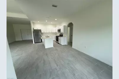 2809 Darlene Pl, Lehigh Acres, FL 33971 - Photo 6