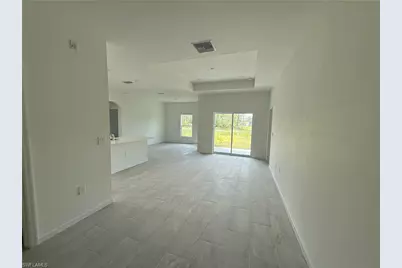 2809 Darlene Pl, Lehigh Acres, FL 33971 - Photo 2