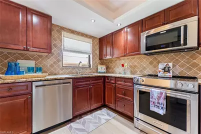 15350 Moonraker Ct #305, North Fort Myers, FL 33917 - Photo 8