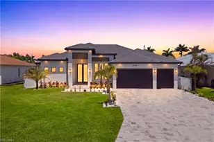 2739 SW 42nd Ln, Cape Coral, FL 33914 - Photo 2