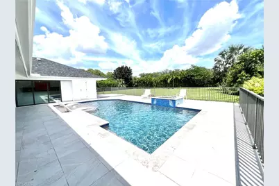 1919 Countess Ct, Naples, FL 34110 - Photo 10
