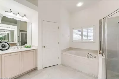 8864 New Castle Dr, Fort Myers, FL 33908 - Photo 16
