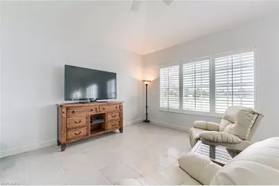 8864 New Castle Dr, Fort Myers, FL 33908 - Photo 12