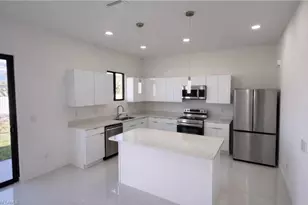 2102 NW 25th Pl, Cape Coral, FL 33993 - Photo 6