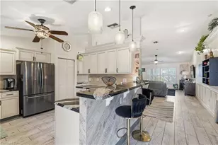 1818 NE 2nd St, Cape Coral, FL 33909 - Photo 14