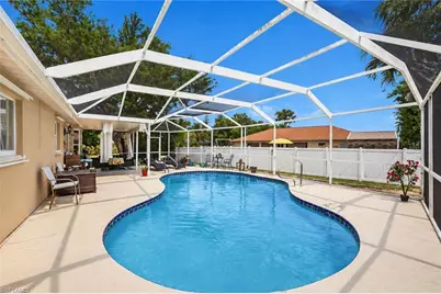 1818 NE 2nd St, Cape Coral, FL 33909 - Photo 22