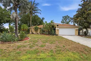 1818 NE 2nd St, Cape Coral, FL 33909 - Photo 1