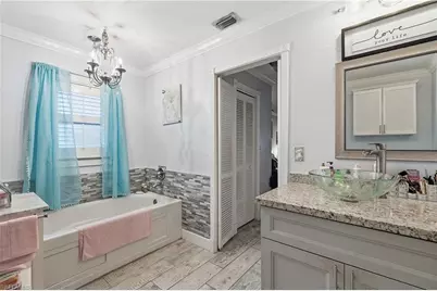 1818 NE 2nd St, Cape Coral, FL 33909 - Photo 20