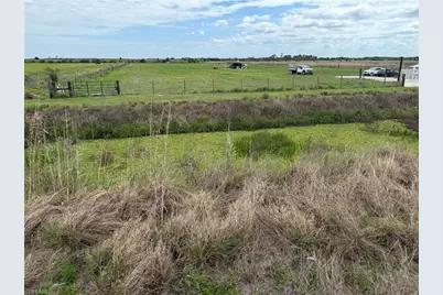6435 1st Rd, Labelle, FL 33935 - Photo 4
