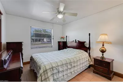 1522 Shelby Pkwy, Cape Coral, FL 33904 - Photo 12
