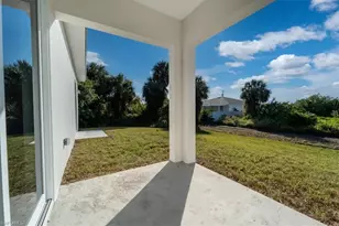 510 Kingsbury Ln, Lehigh Acres, FL 33974 - Photo 24