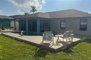 1319 SW 10th Pl, Cape Coral, FL 33991 - Photo 12