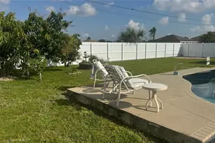 1319 SW 10th Pl, Cape Coral, FL 33991 - Photo 4