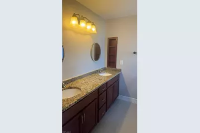1319 SW 10th Pl, Cape Coral, FL 33991 - Photo 22
