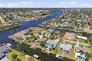 5218 Stratford Ct, Cape Coral, FL 33904 - Photo 40