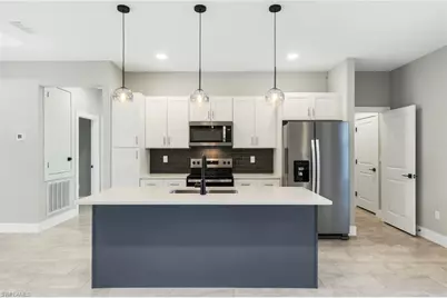 421 NE 19th Ter, Cape Coral, FL 33909 - Photo 10