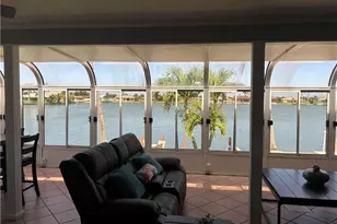 22 SE 10th Ave, Cape Coral, FL 33990 - Photo 6