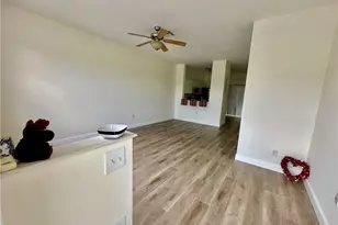 3627 Pine Oak Cir, Fort Myers, FL 33916 - Photo 10