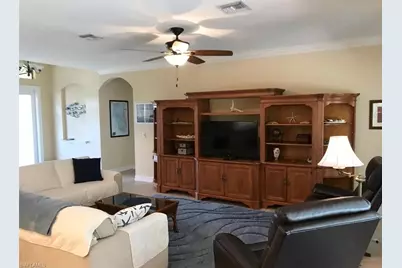 1624 SW 43rd Ln, Cape Coral, FL 33914 - Photo 4