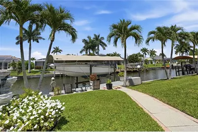 241 SE 29th Ter, Cape Coral, FL 33904 - Photo 48