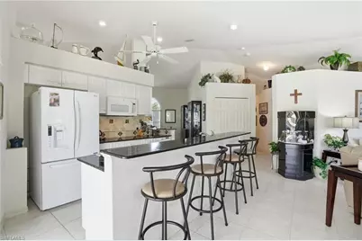 241 SE 29th Ter, Cape Coral, FL 33904 - Photo 10