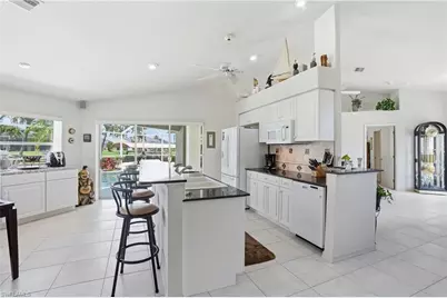 241 SE 29th Ter, Cape Coral, FL 33904 - Photo 28