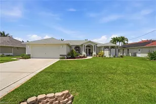 241 SE 29th Terrace, Cape Coral, FL 33904 - Photo 2