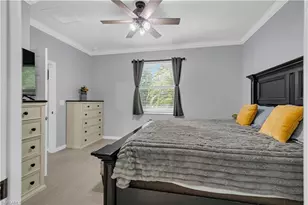 9110 Woodhurst Dr, Naples, FL 34120 - Photo 12