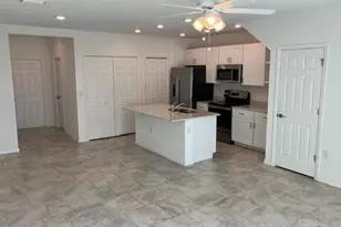14093 Oviedo Pl, Fort Myers, FL 33905 - Photo 4