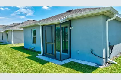20340 Caroline Creek Pl, Lehigh Acres, FL 33974 - Photo 4