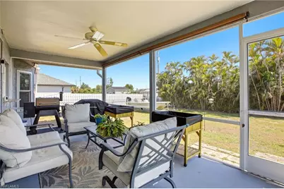 202 SE 10th Ter, Cape Coral, FL 33990 - Photo 32