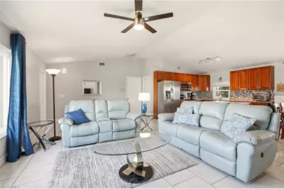 202 SE 10th Ter, Cape Coral, FL 33990 - Photo 6