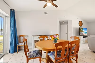 202 SE 10th Ter, Cape Coral, FL 33990 - Photo 16