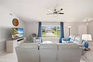 202 SE 10th Terrace, Cape Coral, FL 33990 - Photo 8