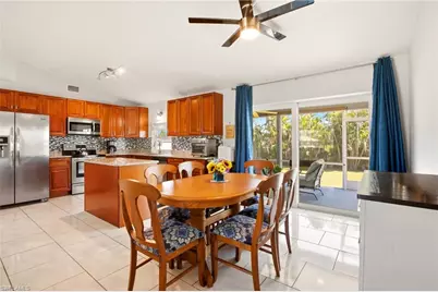 202 SE 10th Ter, Cape Coral, FL 33990 - Photo 18