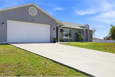 202 SE 10th Ter, Cape Coral, FL 33990 - Photo 2