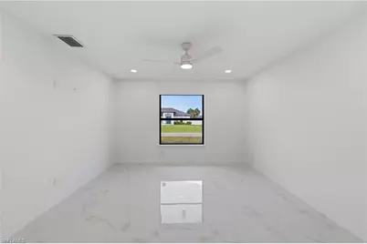 1906 NE 16th Pl, Cape Coral, FL 33909 - Photo 30