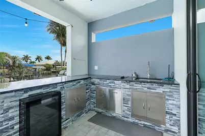 2419 Country Club Blvd, Cape Coral, FL 33990 - Photo 20