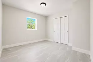 4426 Poinsettia St, Fort Myers, FL 33905 - Photo 12