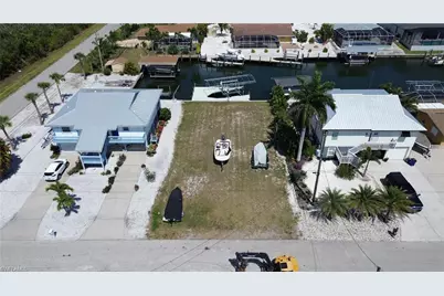 2480 Sycamore St, Saint James City, FL 33956 - Photo 2