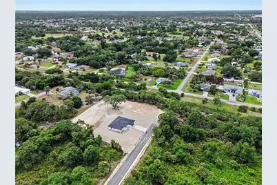 402 Thompson Ave, Lehigh Acres, FL 33972 - Photo 4
